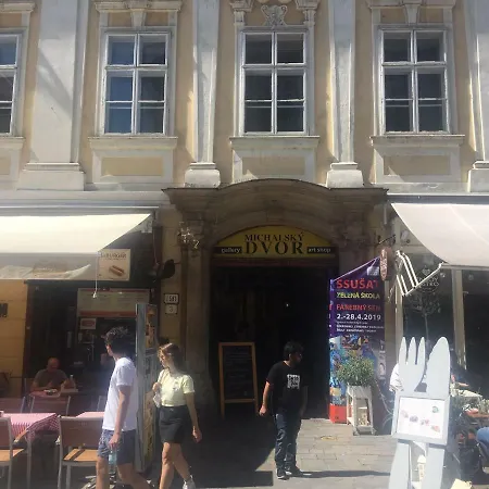 Mira 4 * Bratislava