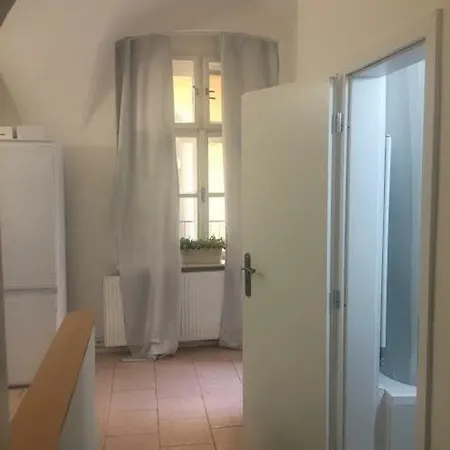 Mira 4 Apartament *