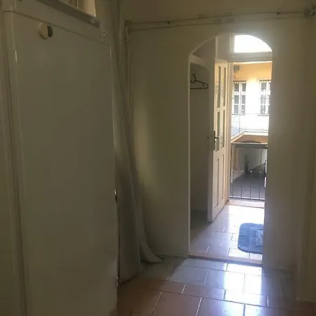Mira 4 *